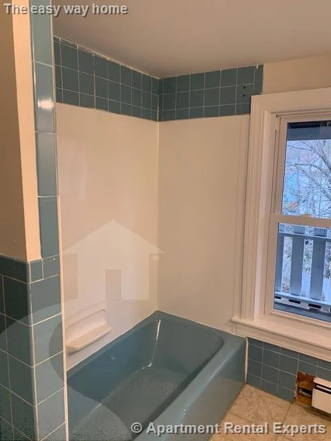 1 bed, 1 bath apartment for rent at 217 Albion St Unit 3, Wakefield — photo 3 of 8