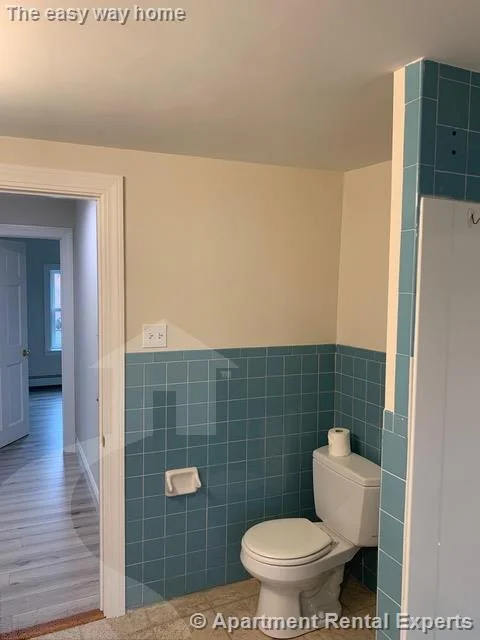 1 bed, 1 bath apartment for rent at 217 Albion St Unit 3, Wakefield — photo 4 of 8