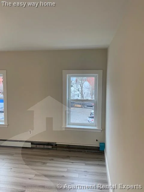1 bed, 1 bath apartment for rent at 217 Albion St Unit 3, Wakefield — photo 6 of 8