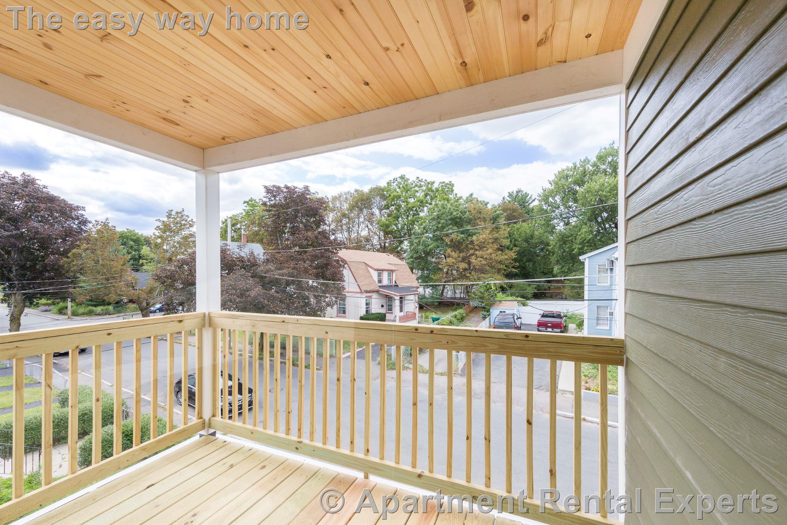 4 bed, 3 bath apartment for rent at 217 Arlington St Unit 1, West Medford — photo 13 of 22