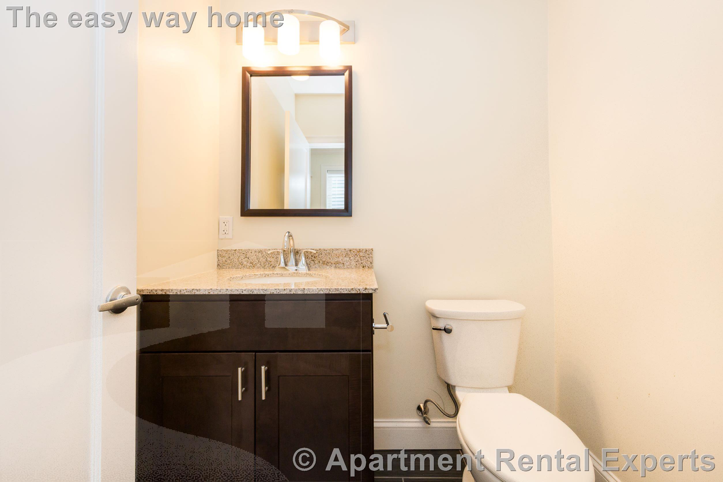 4 bed, 3 bath apartment for rent at 217 Arlington St Unit 1, West Medford — photo 7 of 22