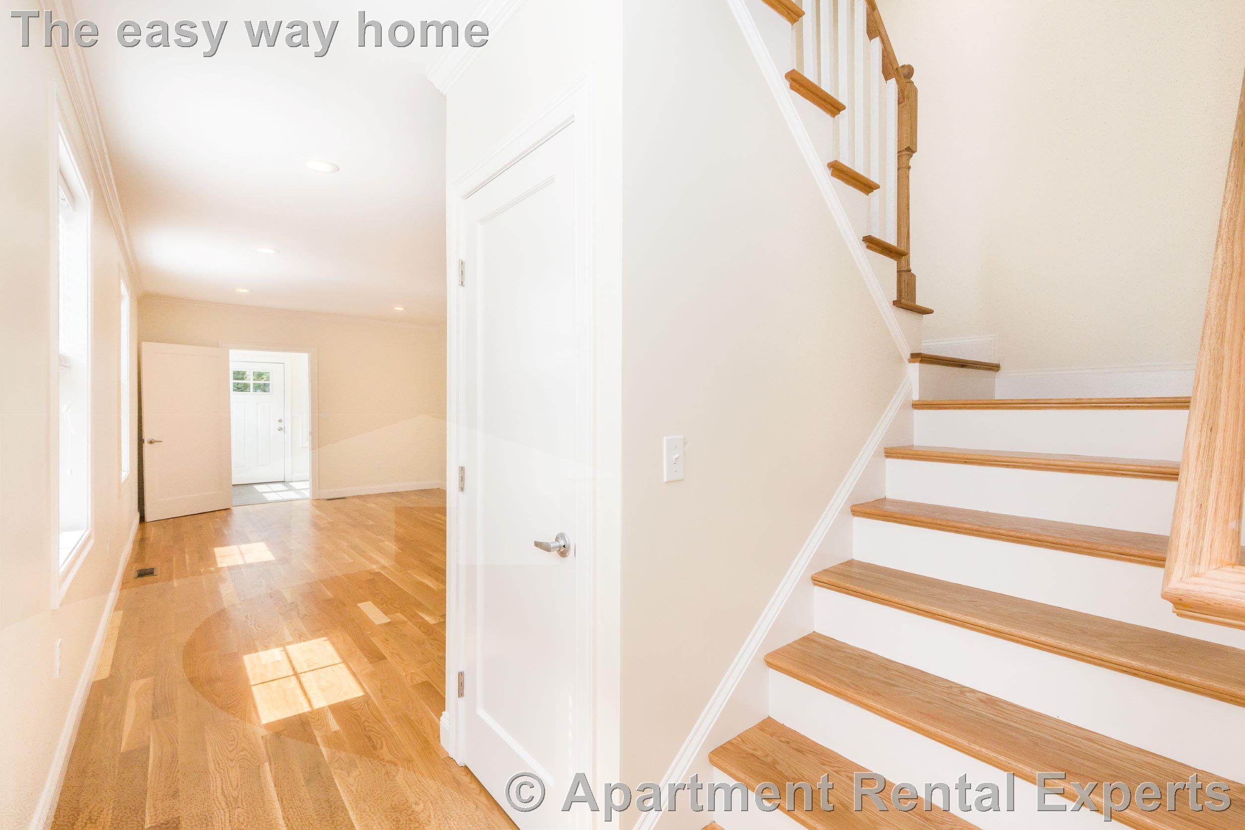 4 bed, 3 bath apartment for rent at 217 Arlington St Unit 1, West Medford — photo 6 of 22