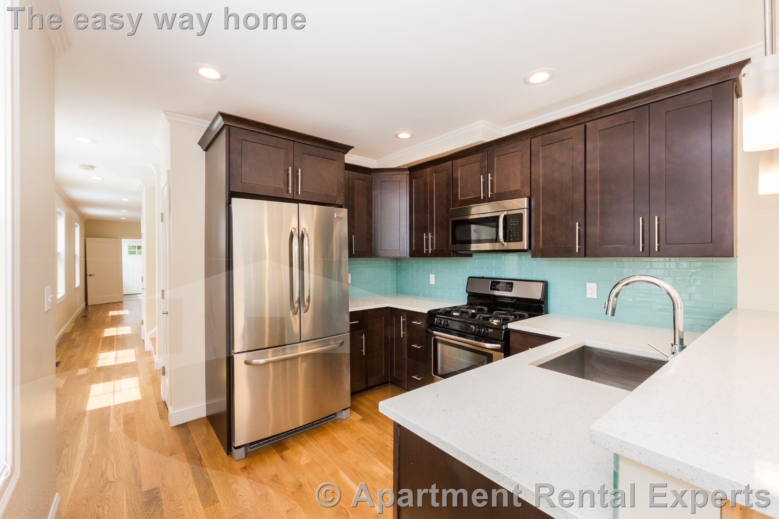 4 bed, 3 bath apartment for rent at 217 Arlington St Unit 1, West Medford — photo 8 of 22
