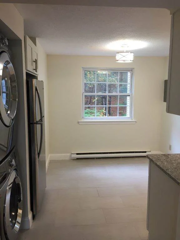 2 bed, 1 bath apartment for rent at 217 Beaver Dam Rd Unit 8, Plymouth — photo 4 of 21