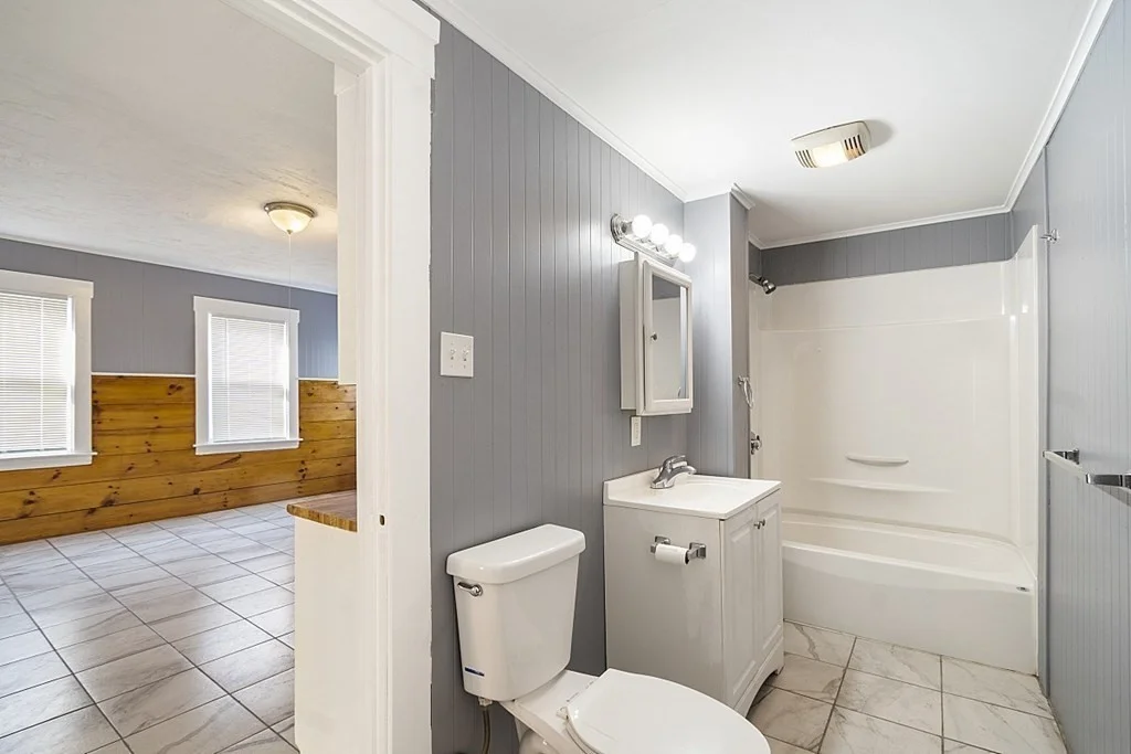 3 bed, 1 bath apartment for rent at 217 Bemis Rd Unit 1, Fitchburg — photo 8 of 20