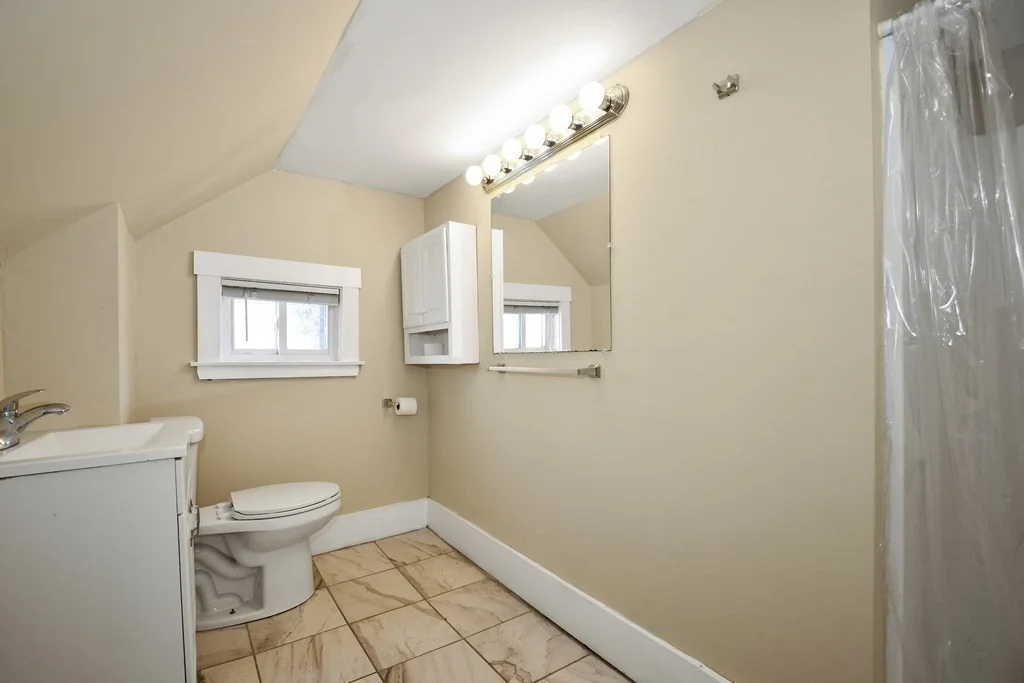 1 bed, 1 bath apartment for rent at 217 Bemis Rd Unit 2, Fitchburg — photo 6 of 9