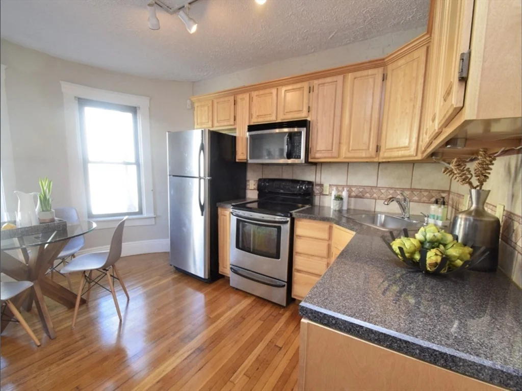 2 bed, 1 bath apartment for rent at 217 Boylston St Unit 2, Jamaica Plain — photo 8 of 15