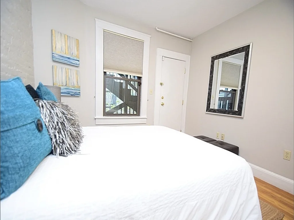 2 bed, 1 bath apartment for rent at 217 Boylston St Unit 2, Jamaica Plain — photo 11 of 15