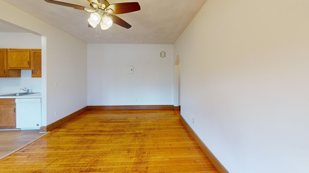 2 bed, 1 bath apartment for rent at 217 Chestnut Hill Ave Unit 1, Brighton — photo 7 of 8