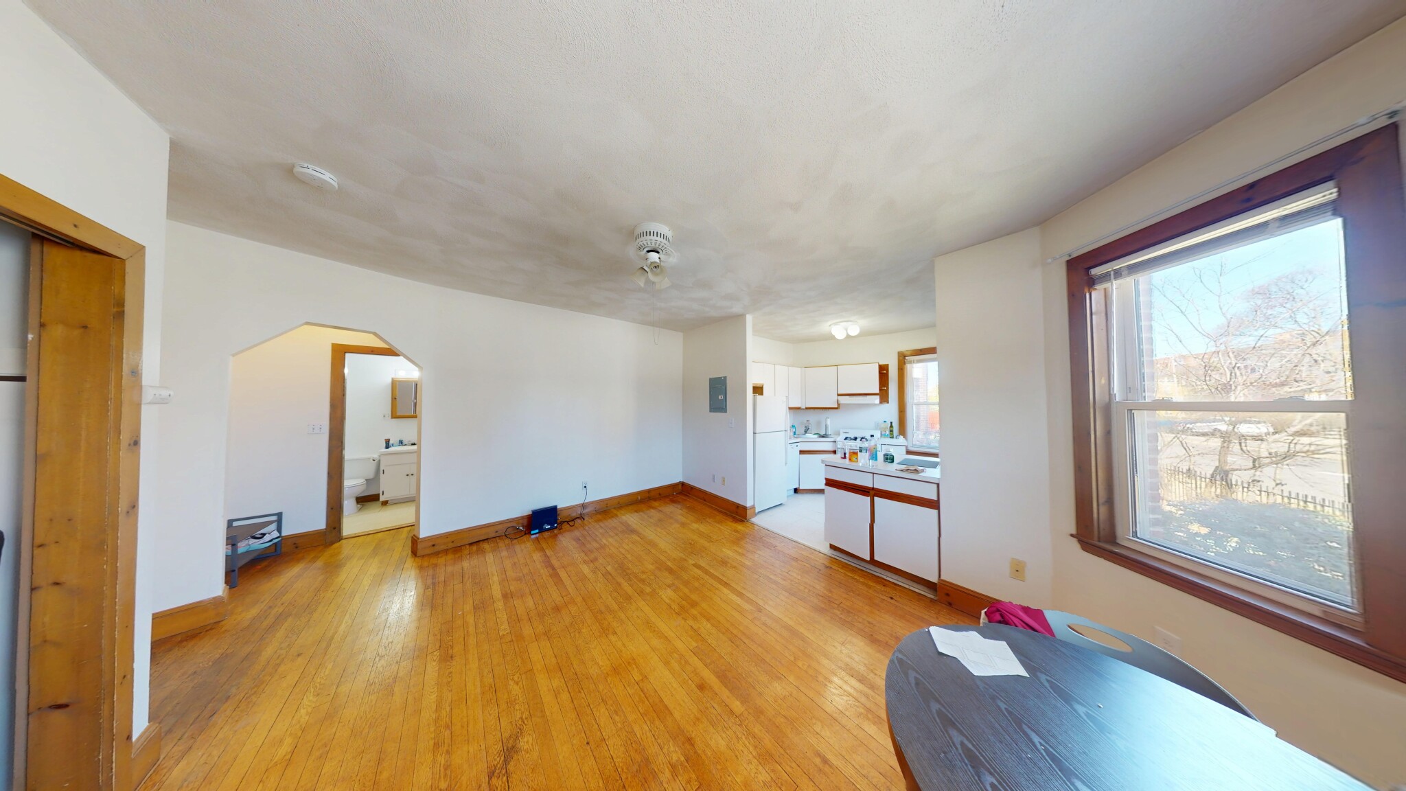 1 bed, 1 bath apartment for rent at 217 Chestnut Hill Ave Unit 2, Brighton — photo 4 of 9