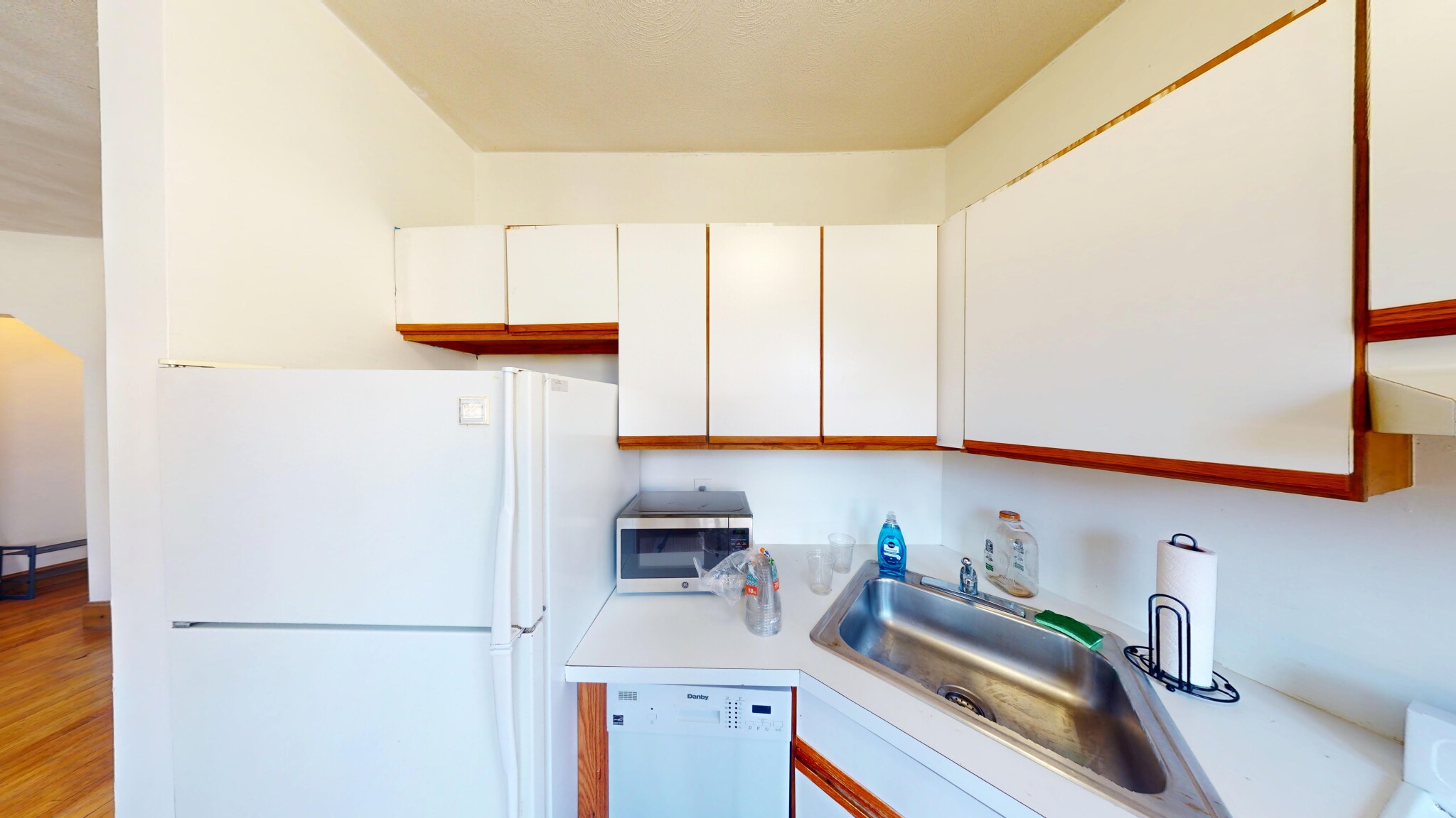 1 bed, 1 bath apartment for rent at 217 Chestnut Hill Ave Unit 2, Brighton — photo 3 of 9