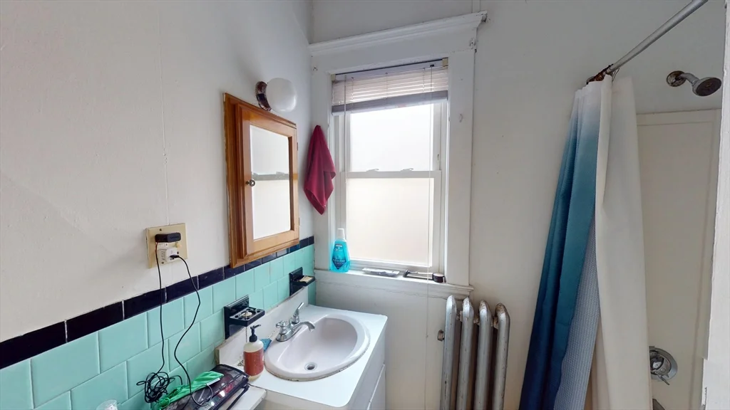 2 bed, 1 bath apartment for rent at 217 Chestnut Hill Ave Unit 6, Brighton — photo 5 of 8