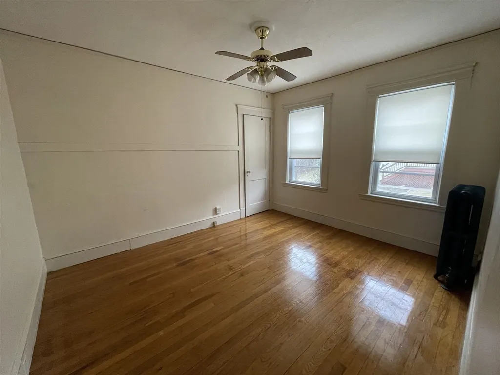 2 bed, 1 bath apartment for rent at 217 Faneuil St Unit 1, Brighton — photo 5 of 8
