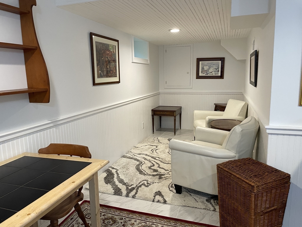 3 bed, 1 bath apartment for rent at 217 Freeman, Coolidge Corner — photo 11 of 20