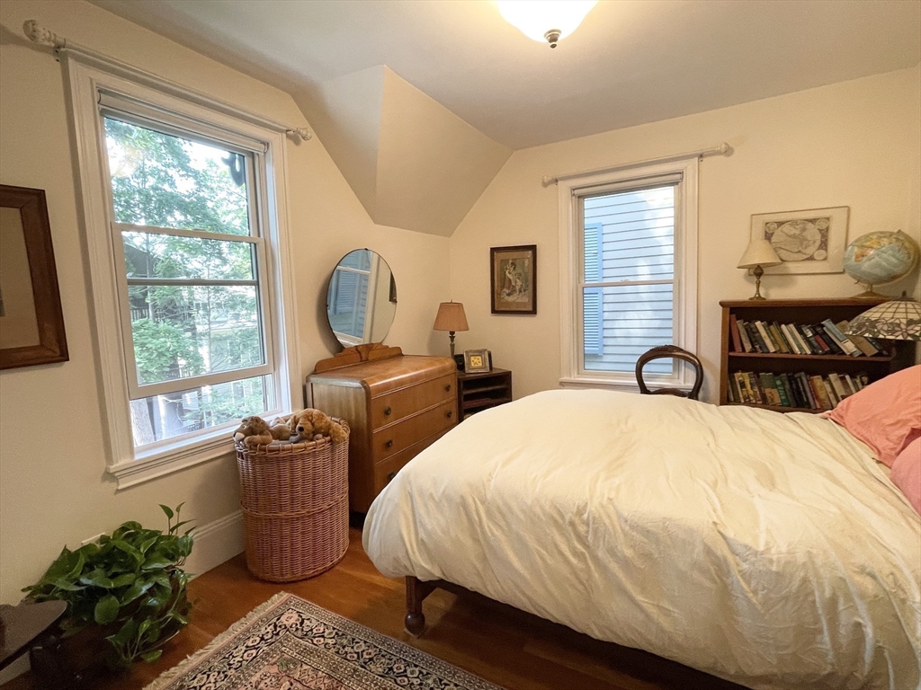 3 bed, 1 bath apartment for rent at 217 Freeman, Coolidge Corner — photo 7 of 20