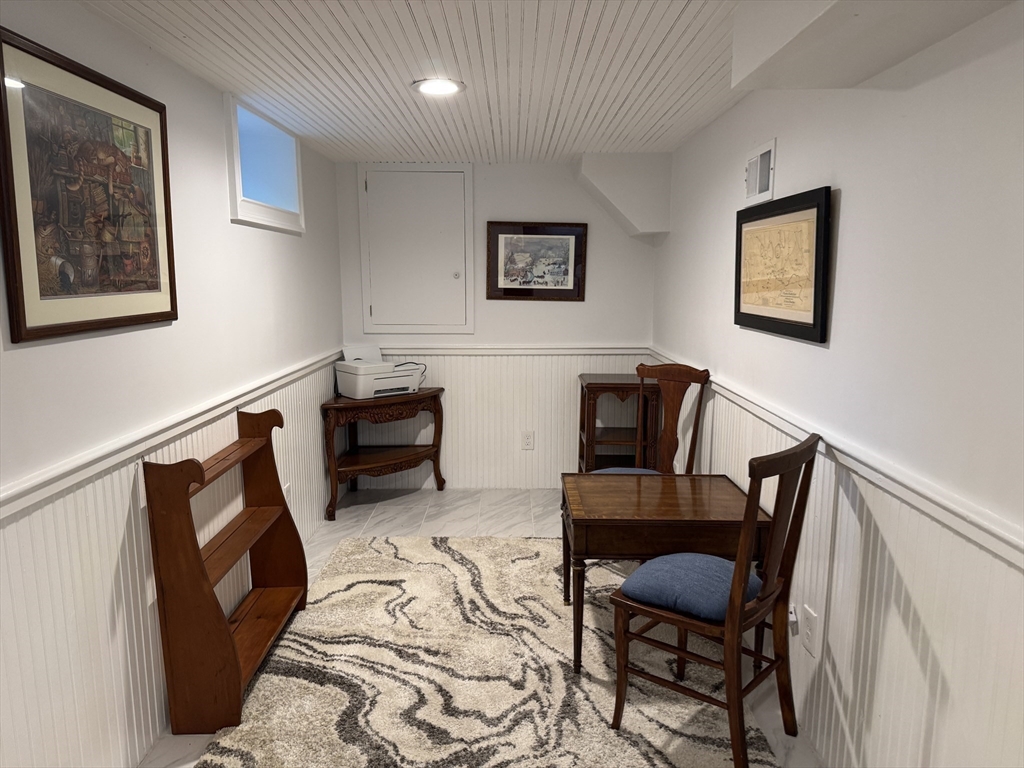 3 bed, 1 bath apartment for rent at 217 Freeman, Coolidge Corner — photo 15 of 20