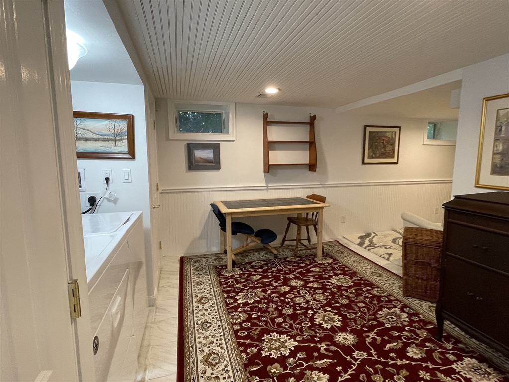 3 bed, 1 bath apartment for rent at 217 Freeman, Coolidge Corner — photo 12 of 20