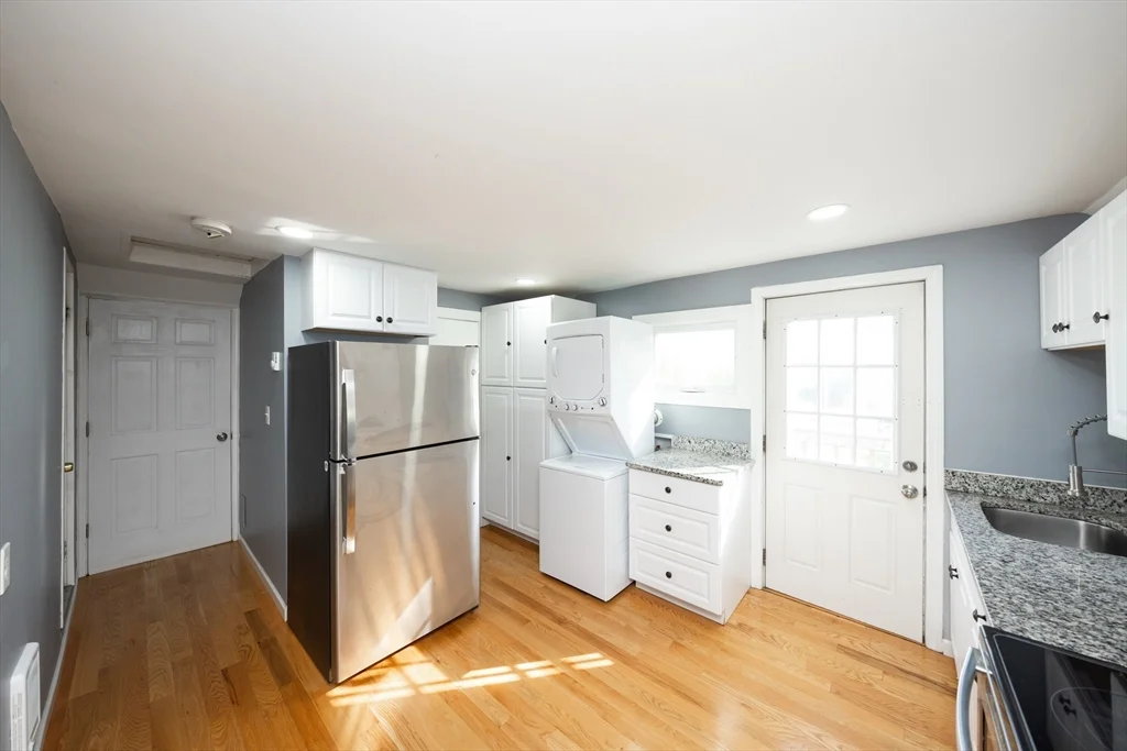 2 bed, 1 bath apartment for rent at 217 Grafton St Unit 2, Shrewsbury — photo 9 of 23