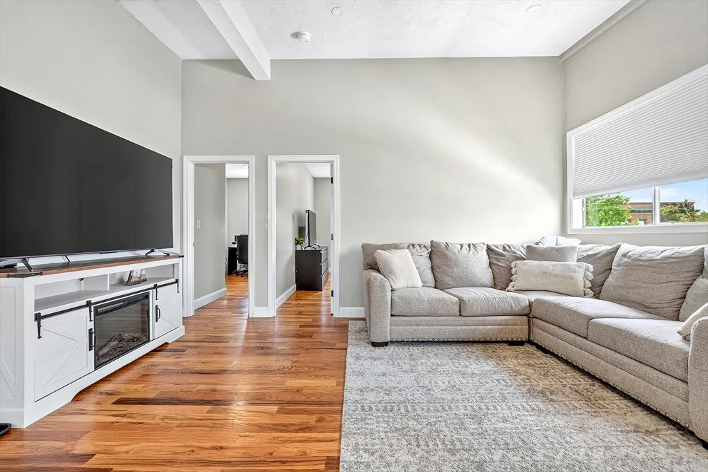 2 bed, 1 bath apartment for rent at 217 Highland Ave Unit 5, Malden — photo 3 of 18