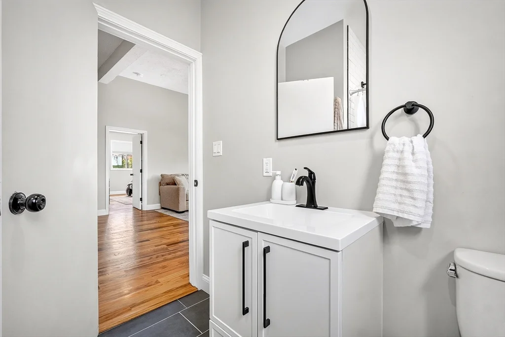 2 bed, 1 bath apartment for rent at 217 Highland Ave Unit 5, Malden — photo 17 of 18