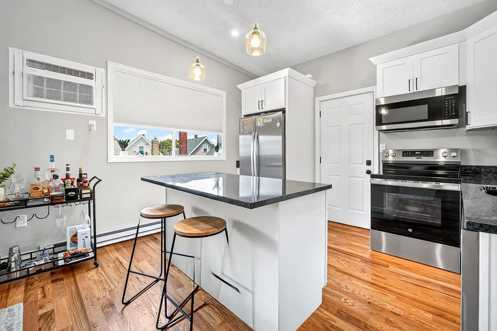 2 bed, 1 bath apartment for rent at 217 Highland Ave Unit 5, Malden — photo 9 of 18