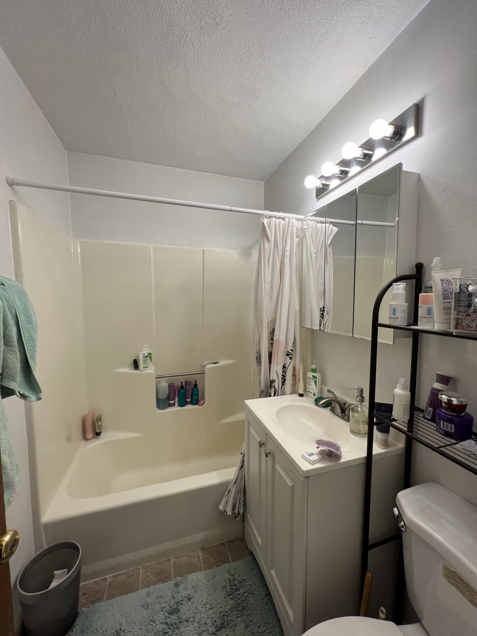 1 bed, 1 bath apartment for rent at 217 Holland St Unit 3A, Teele Square — photo 9 of 16