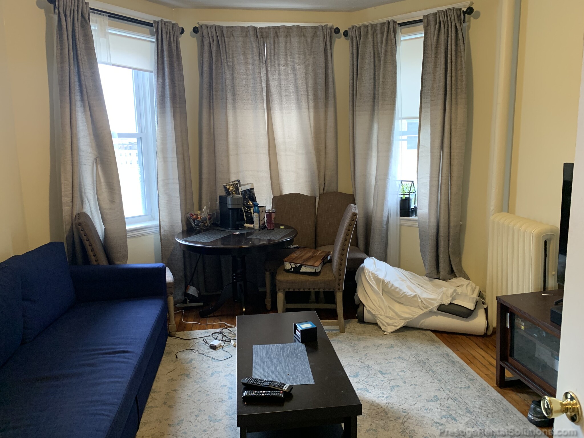 1 bed, 1 bath apartment for rent at 217 Kelton St Unit 2, Brighton — photo 1 of 12