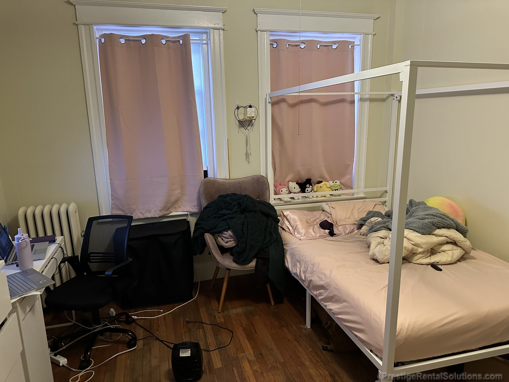 Studio bed, 1 bath apartment for rent at 217 Kelton St Unit 4, Brighton — photo 2 of 12