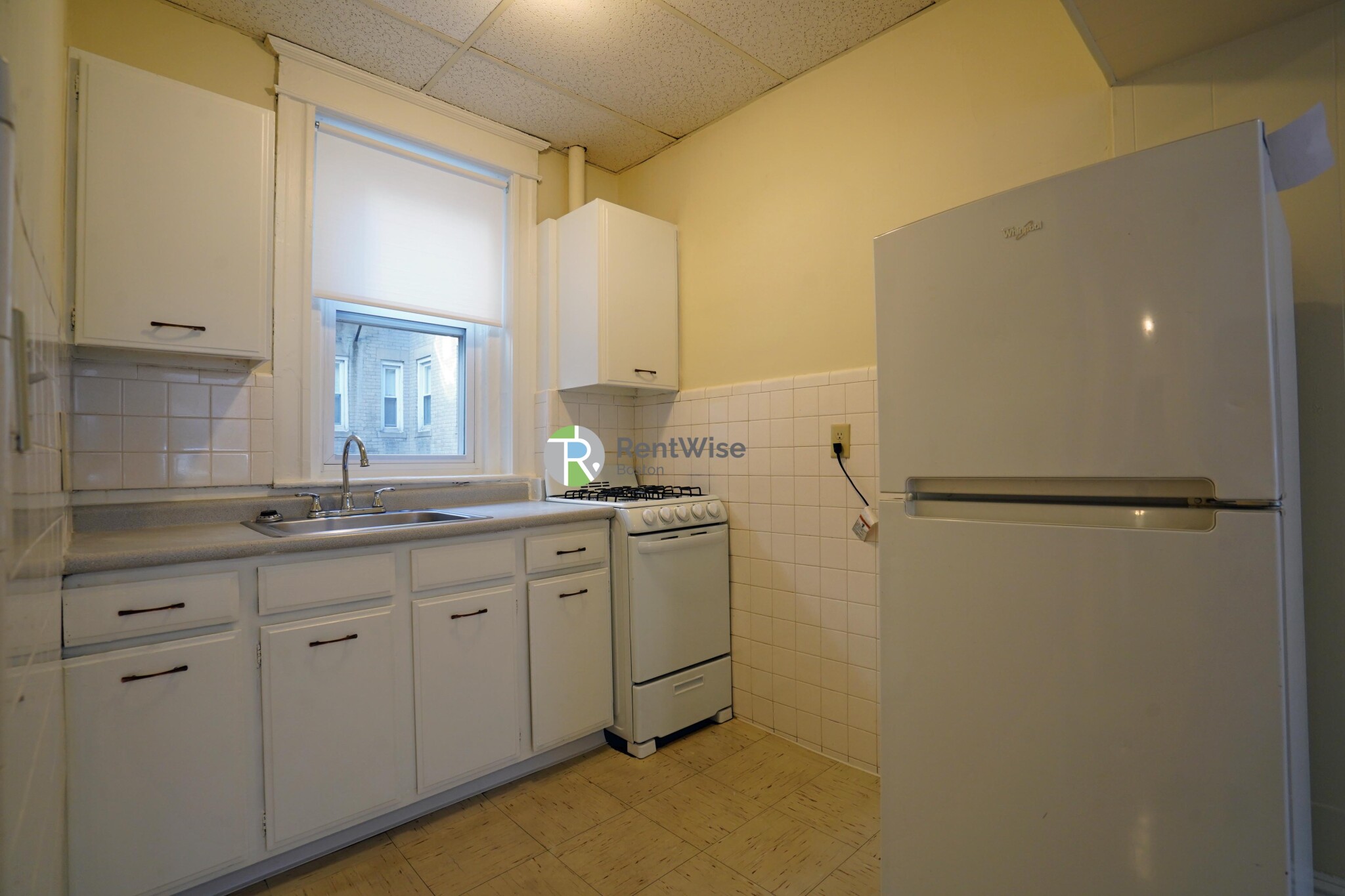 1 bed, 1 bath apartment for rent at 217 Kelton St Unit 6, Brighton — photo 4 of 12
