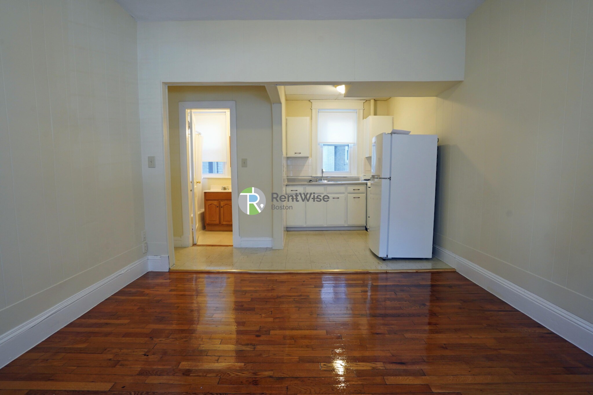 1 bed, 1 bath apartment for rent at 217 Kelton St Unit 6, Brighton
