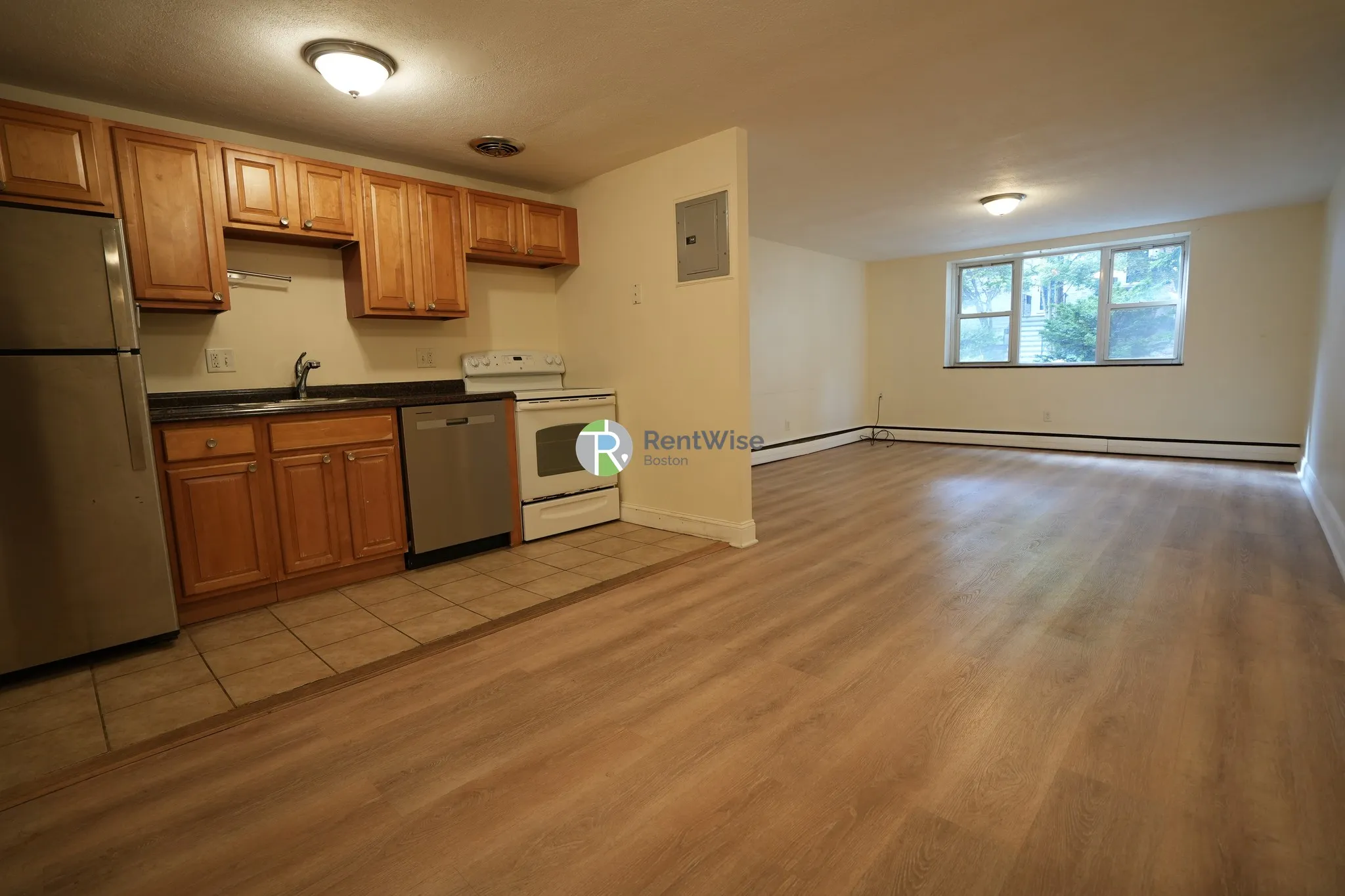 1 bed, 1 bath apartment for rent at 217 Kent St Unit 05, Brookline — photo 5 of 18