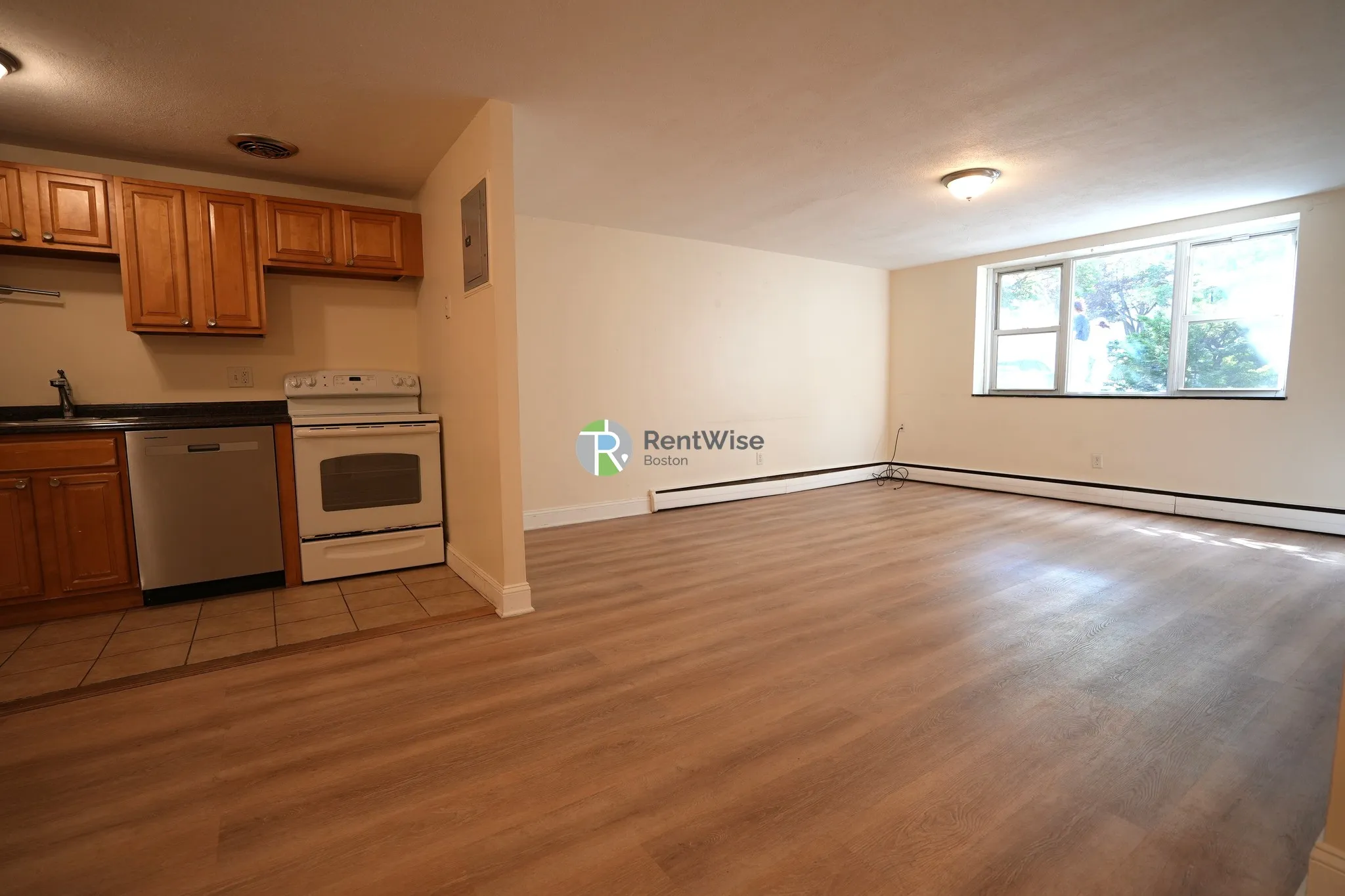 1 bed, 1 bath apartment for rent at 217 Kent St Unit 05, Brookline
