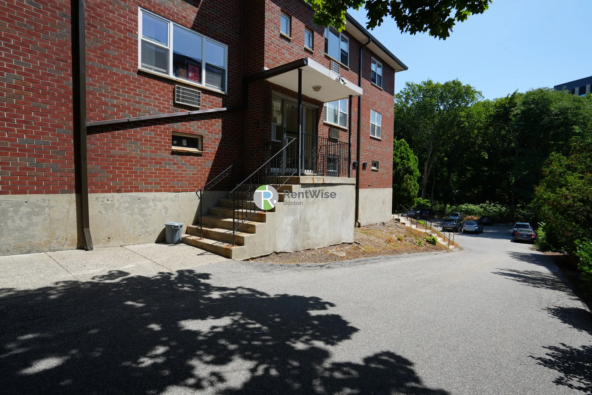 1 bed, 1 bath apartment for rent at 217 Kent St Unit 05, Brookline — photo 11 of 16
