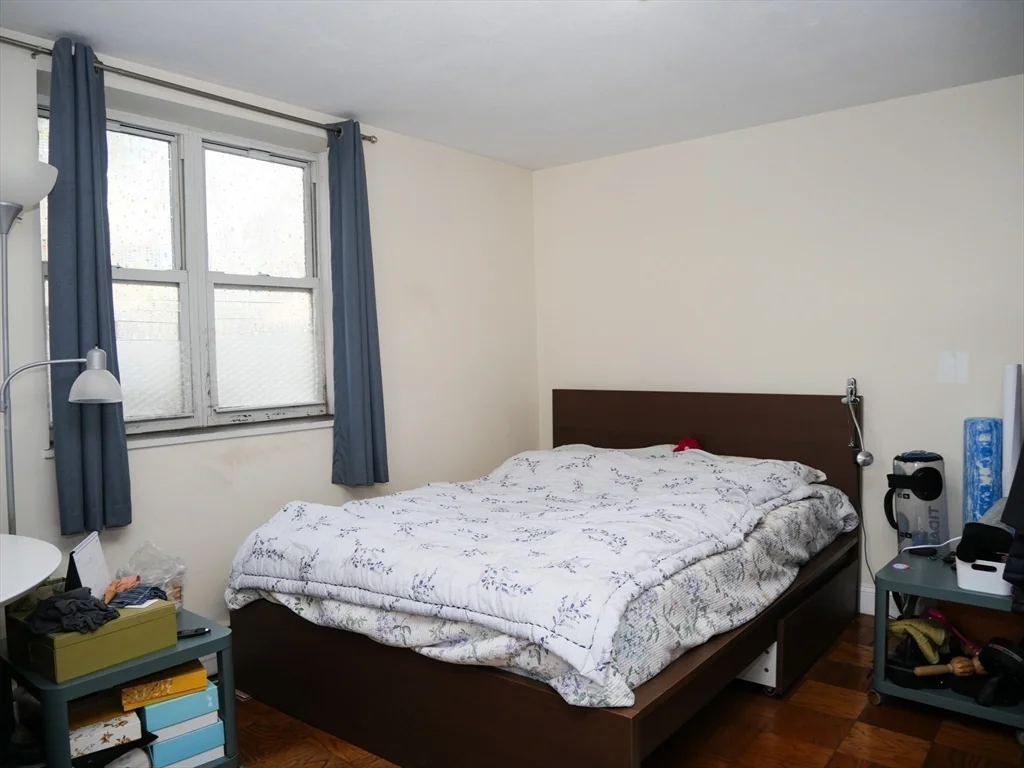 2 bed, 1 bath apartment for rent at 217 Kent Unit 1, Longwood — photo 4 of 8