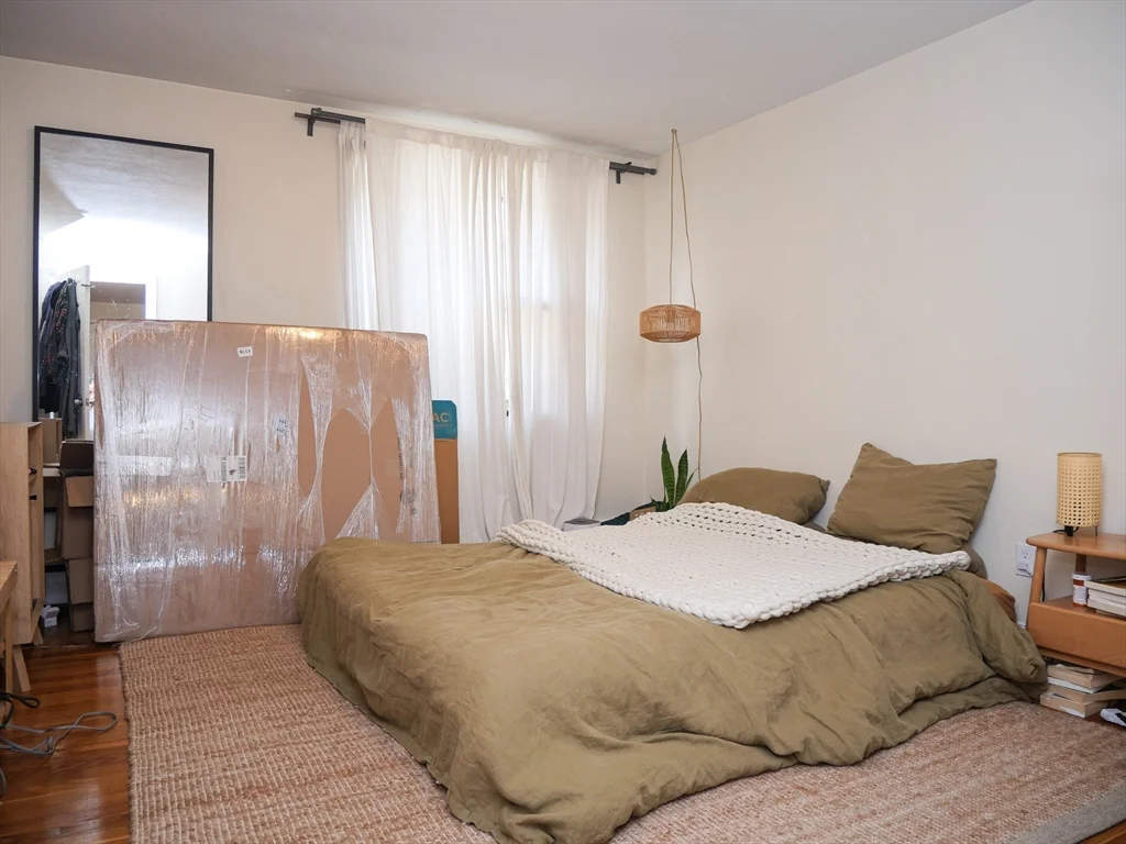 1 bed, 1 bath apartment for rent at 217 Kent Unit 15, Longwood — photo 4 of 5