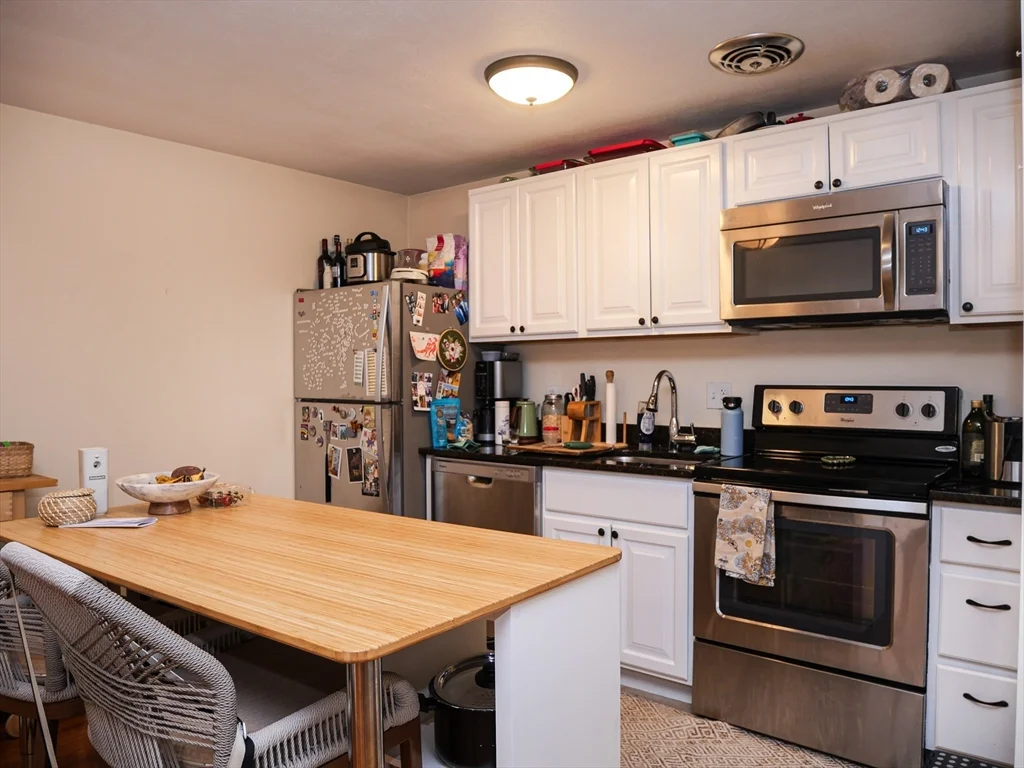 1 bed, 1 bath apartment for rent at 217 Kent Unit 15, Longwood — photo 3 of 5