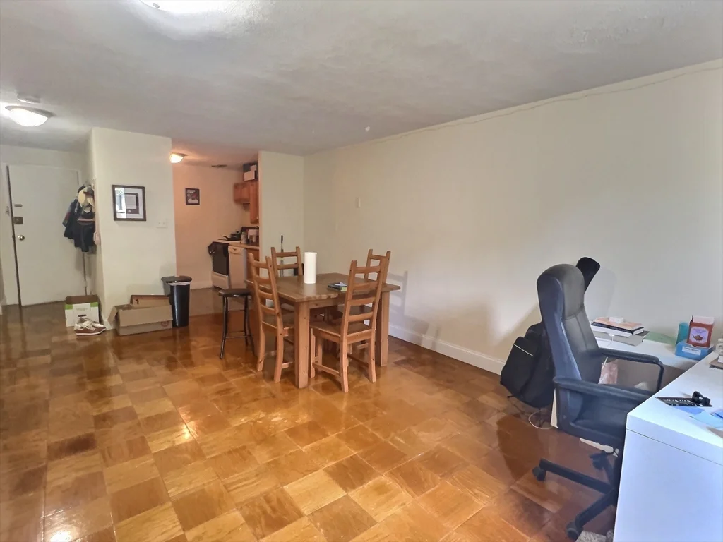 Studio bed, 1 bath apartment for rent at 217 Kent Unit 4, Longwood — photo 3 of 4