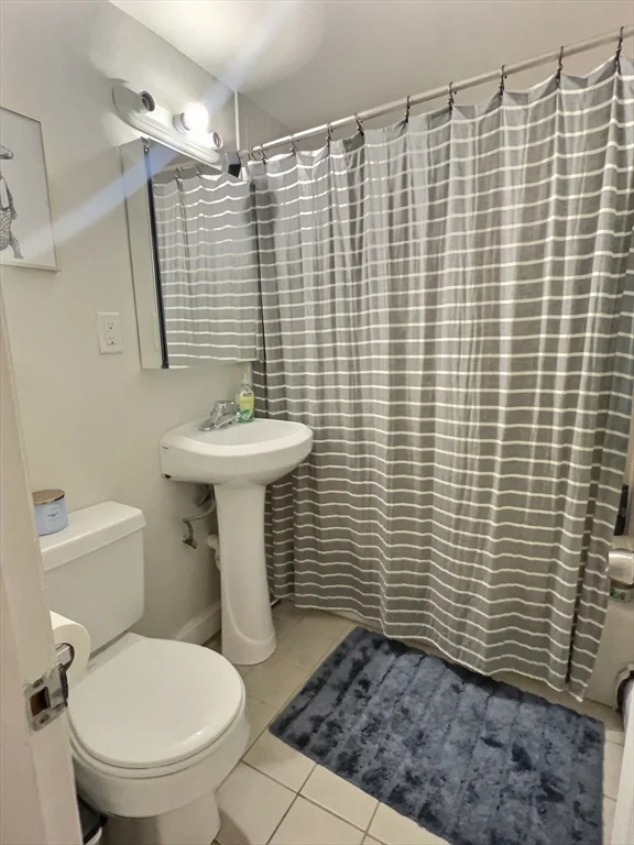 1 bed, 1 bath apartment for rent at 217 Kent Unit 5, Coolidge Corner — photo 4 of 4