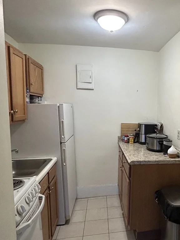 1 bed, 1 bath apartment for rent at 217 Newbury St Unit 2, Back Bay — photo 2 of 5