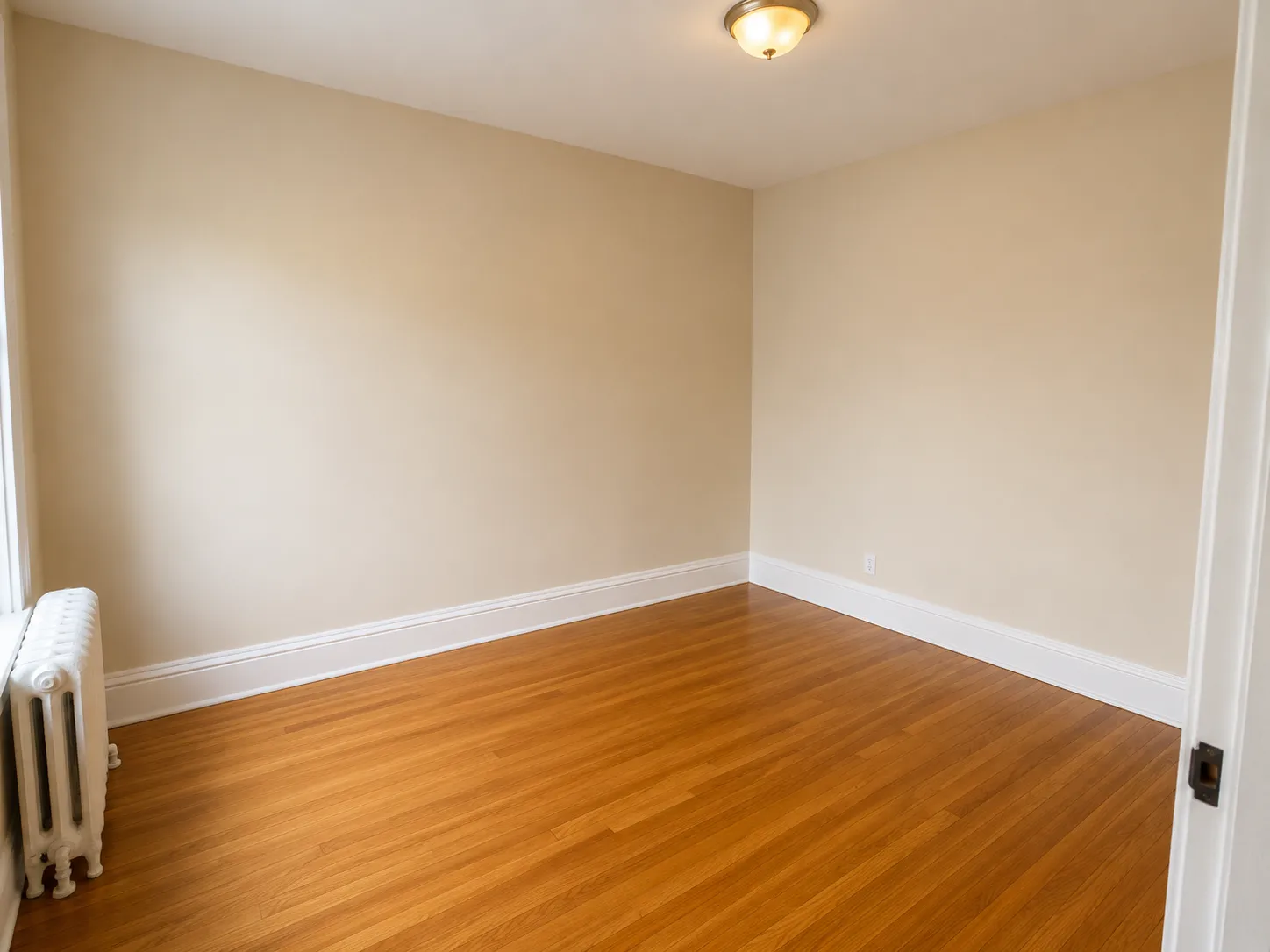 1 bed, 1 bath apartment for rent at 217 Newbury St Unit 5, Back Bay — photo 3 of 5