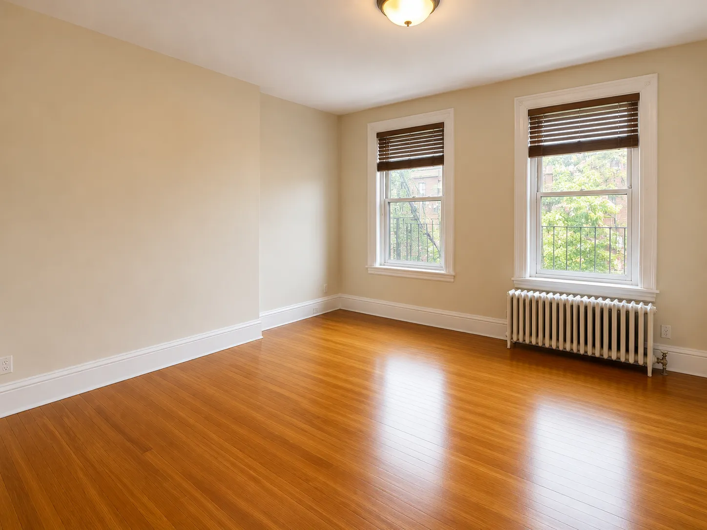 1 bed, 1 bath apartment for rent at 217 Newbury St Unit 5, Back Bay — photo 2 of 5