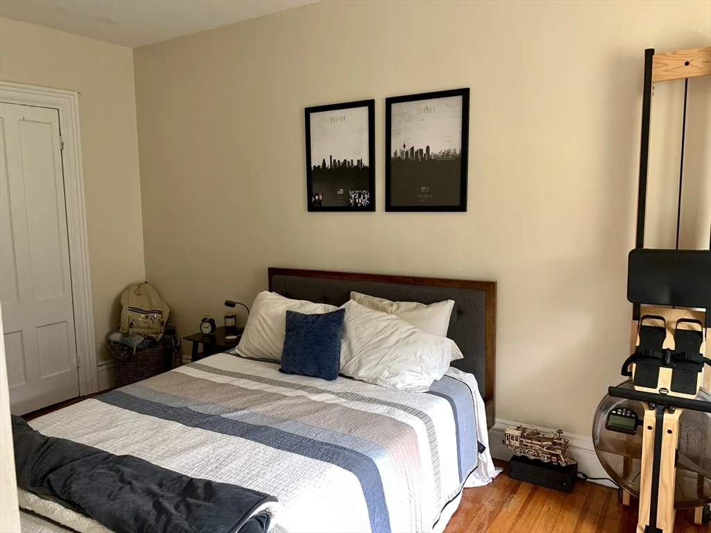 1 bed, 1 bath apartment for rent at 217 Newbuy St Unit 3, Back Bay — photo 6 of 8