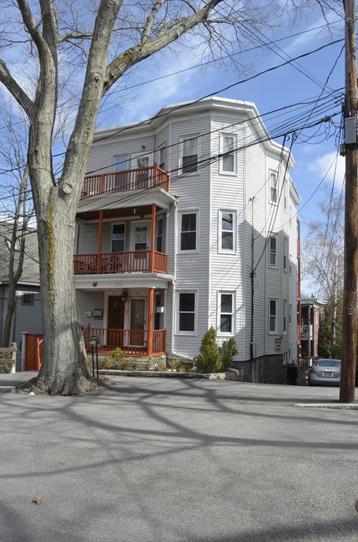 2 bed, 1 bath apartment for rent at 217 Reservoir Rd Unit 2, Chestnut Hill — photo 1 of 9
