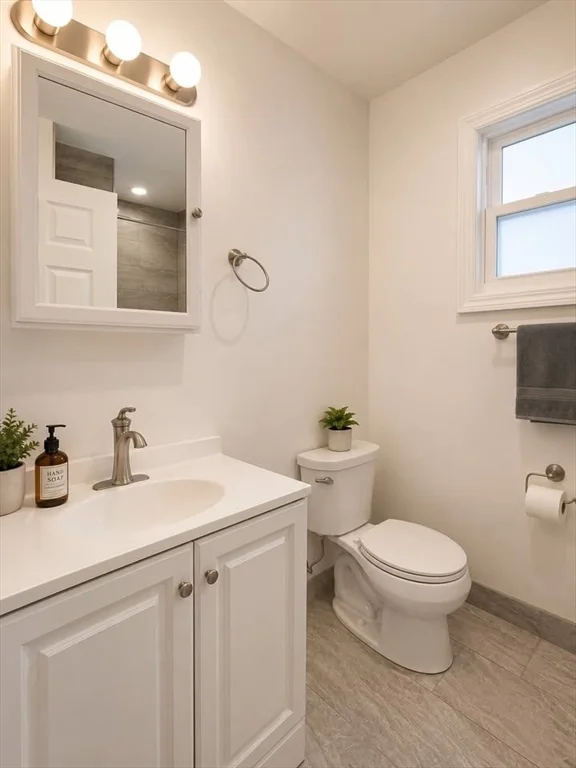 1 bed, 1 bath apartment for rent at 217 Washington St Unit 2R, Lynn — photo 6 of 9