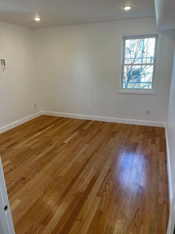 2 bed, 1 bath apartment for rent at 217 Washington St Unit 7, Lynn — photo 3 of 16