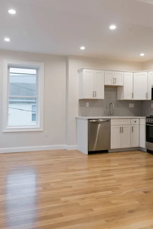 2 bed, 1 bath apartment for rent at 217 West 9th Unit 2, South Boston — photo 5 of 14