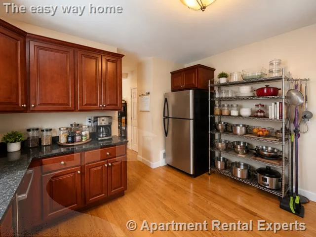 2 bed, 2 bath apartment for rent at 217 Willow Ave Unit 1, Davis Square — photo 2 of 12