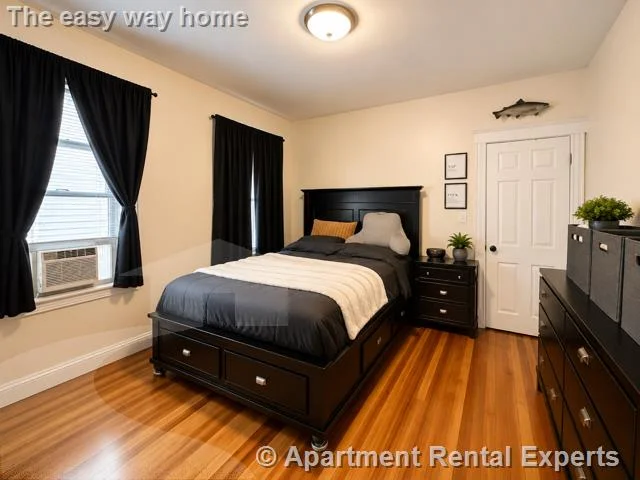 2 bed, 2 bath apartment for rent at 217 Willow Ave Unit 1, Davis Square — photo 9 of 12