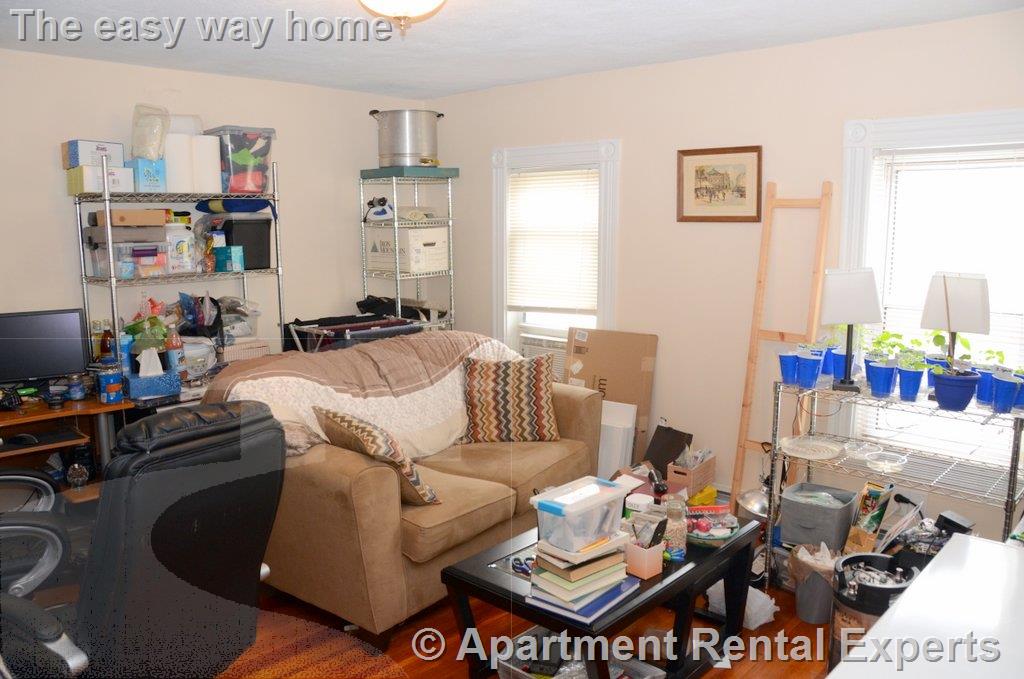 2 bed, 1 bath apartment for rent at 217 Willow Ave Unit 3, Davis Square — photo 7 of 13