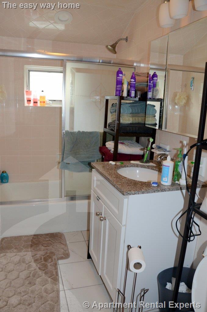 2 bed, 1 bath apartment for rent at 217 Willow Ave Unit 3, Davis Square — photo 8 of 13